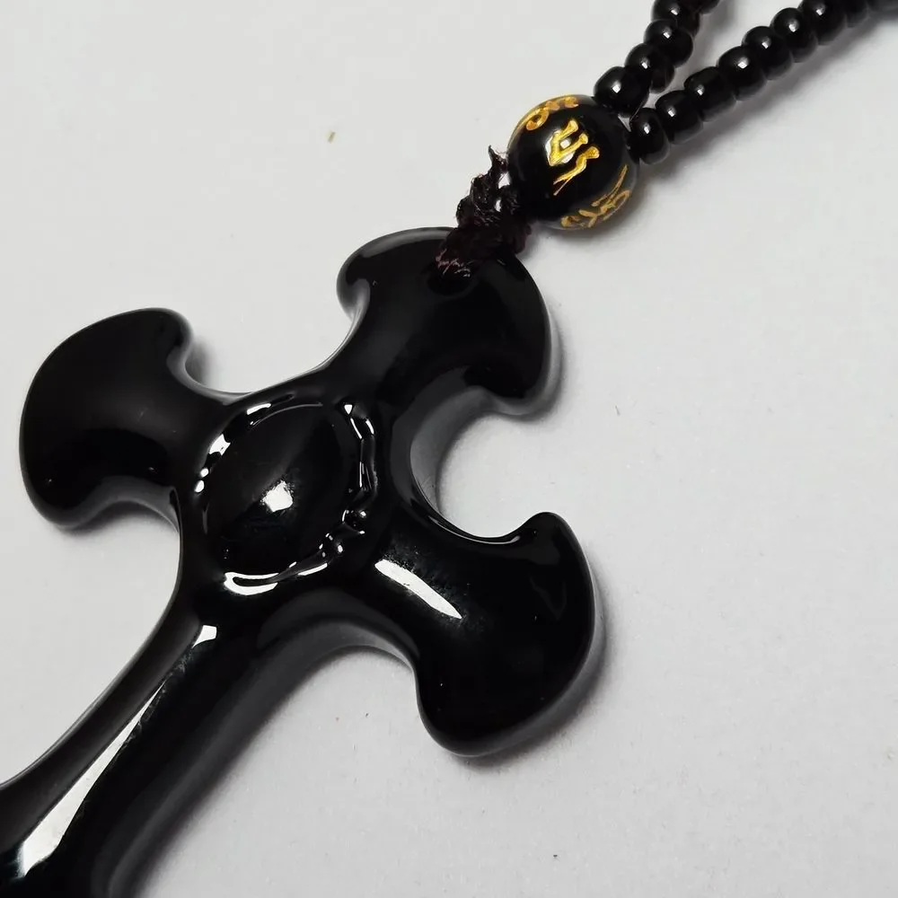 Black Obsidian Cross Beaded Necklace Streetwear Faith Pendant Jewelry Unisex 25